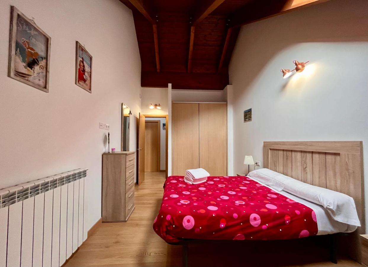 Bpirineos-Ardones Appartement Benasque Buitenkant foto